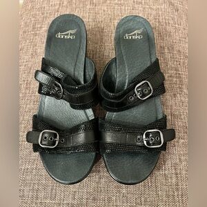 Dansko Two Buckle Strap Black Leather Sandals
Size 41